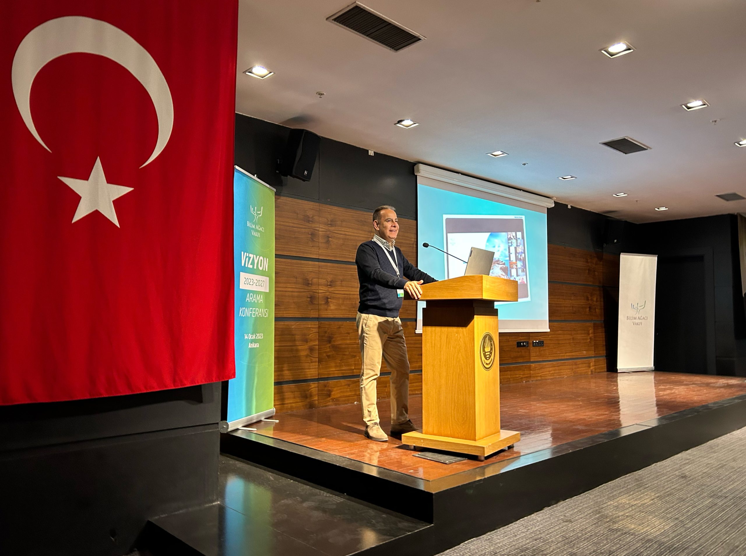 Arama Konferansı ve Karma Sergi